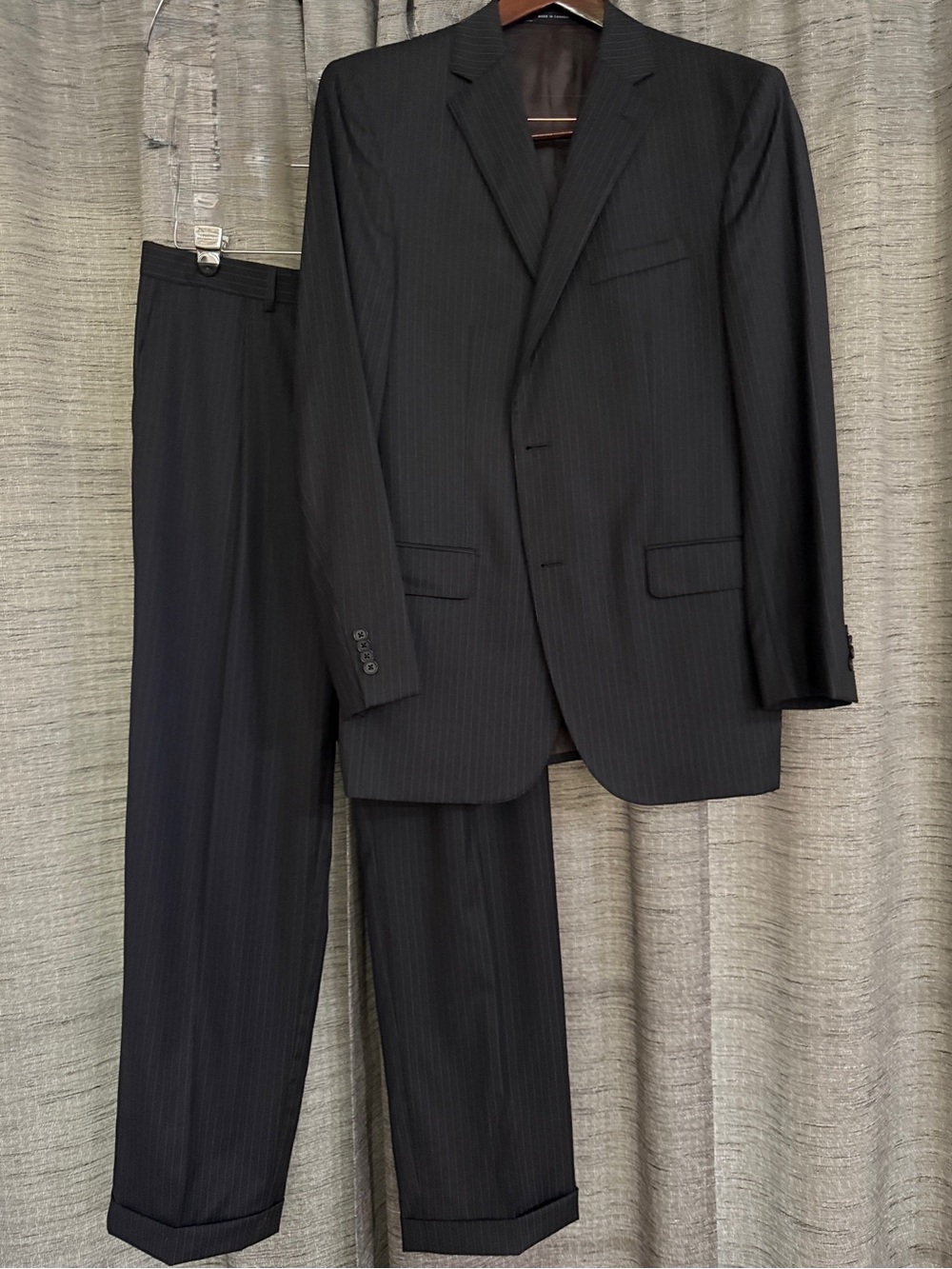 Daniel Cremieux Men’s Off-Black Pinstripe Two-Piece Suit-Jacket-42L Pants-36x34"